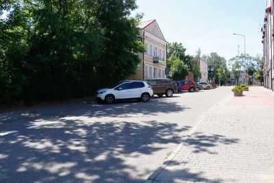 parking wzdłuż ul. Radzymińskiej