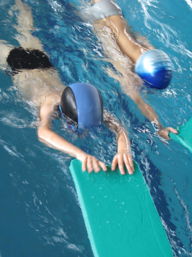 Zajęcia nauki pływania